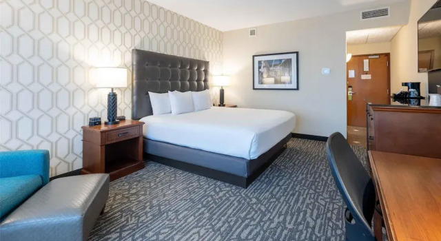 Номер Standard Drury Plaza Hotel St. Louis Chesterfield