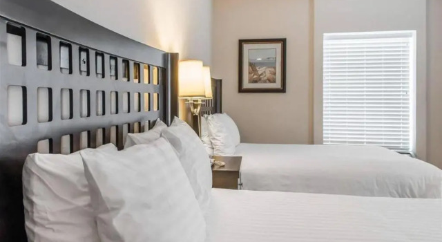 Четырёхместный номер Standard Sunchase Inn & Suites