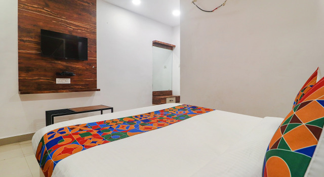 Fabhotel Double Tree