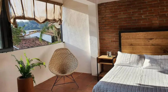 Amplia habitación para 2 en la avenida principal !, Prenota Hotel Hotel a Stato del Messico con parcheggio, Parcheggio