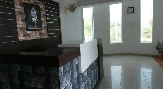 Hotel Sai Shriyash, Shirdi, Забронировать Отель Ширди штат Махараштра, рядом с Железнодорожный вокзал Сайнагар