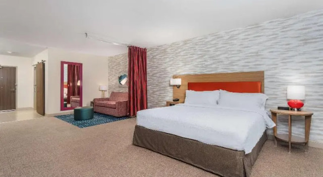 Двухместная студия Home2 Suites By Hilton Cedar Rapids Westdale