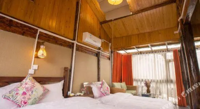 Qinde Inn Lijiang Guxiu