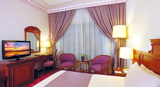 Двухместный номер Deluxe Golden Tulip Serenada Hamra Hotel