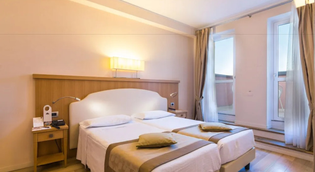 Двухместный номер Deluxe с балконом Hotel Sirmione Terme