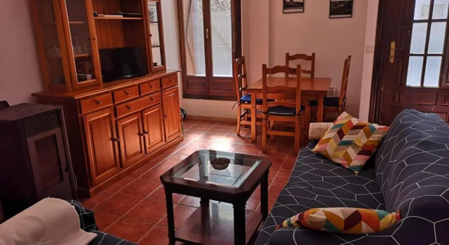 Amplio apartamento de montaña con terraza y WiFi, Buchen Sie Ferienwohnung Canfranc 