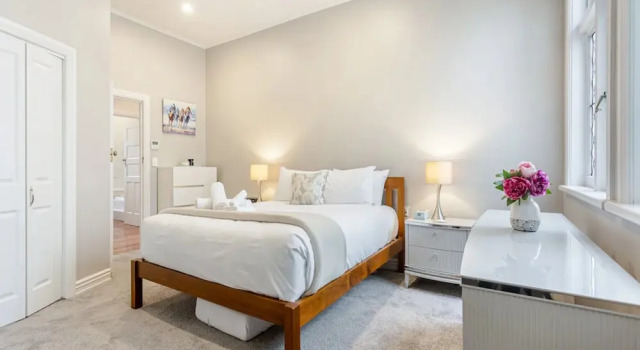 Parnell Home With Stunning Views