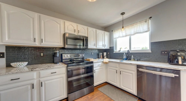 Families Welcome! Spacious O'fallon Home w/ Yard