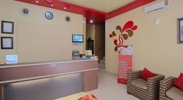 Airy Eco Panakkukang Hertasning Raya Blok C2 Makassar, Prenota Hotel Hotel a Sulawesi con parcheggio, Parcheggio