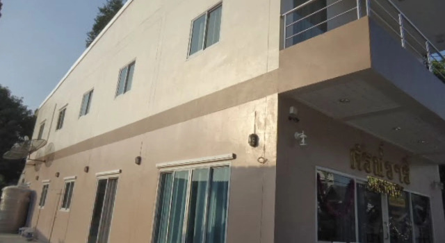 Sornwaree Apartment