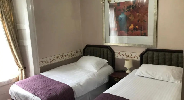 Номер Superior The Crown Hotel