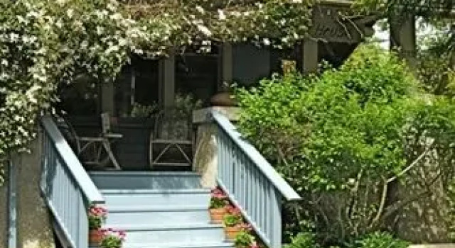 Orchard House Bed and Breakfast, Buchen Sie Hotel Sidney Saanich