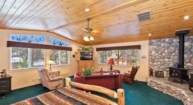 020 - Summit Haus, Rezerwuj Hotel Big Bear Lake Stany Zjednoczone