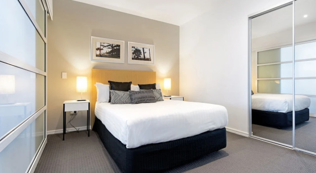 H Residences 2 Bedroom Ocean View in Surfers Paradise, Забронировать Отель Отели Голд-Кост с бассейном, рядом с LAN SPA, Бассейн