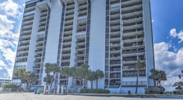 Chic Myrtle Beach Seaside Escape w/ Pool Access!, Забронировать Апартаменты/квартира Апартаменты Южной Каролины, Апартаменты/квартира