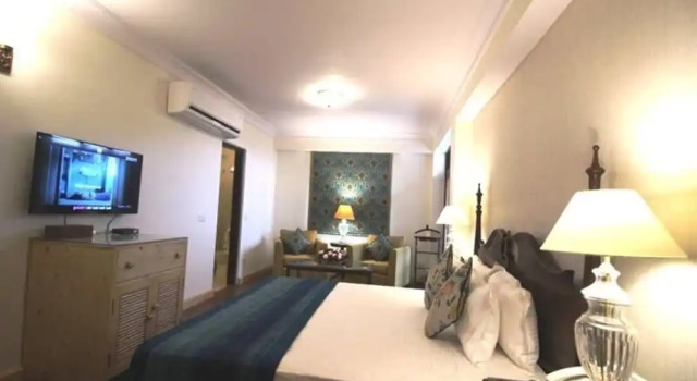 Номер Luxury с балконом и с красивым видом из окна Adb Rooms The Oak Tree House