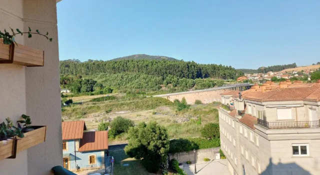 Апартаменты Apartamento con vistas al mar en la playa de Vilagarcia - O Feitizo