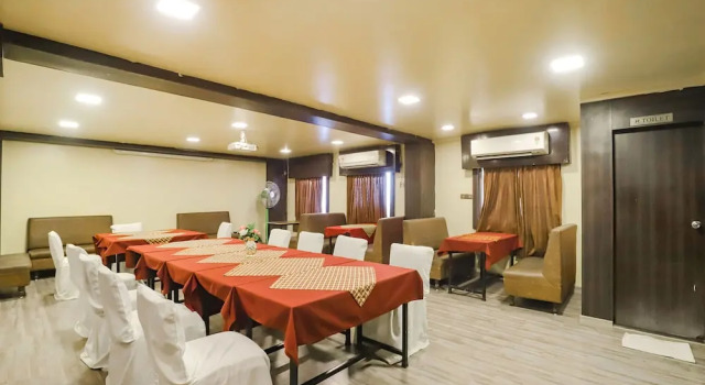 FabHotel Parashar, Забронировать Отель Отели штата Махараштры 3 звезды, 3*