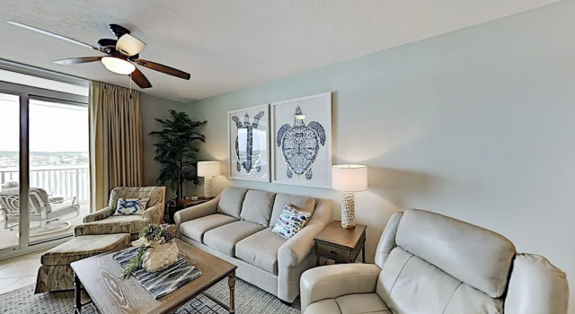Stylish Bay-view Getaway W/ Pools, Hot Tub & Dock 3 Bedroom Condo, Boek Appartement Orange Beach 