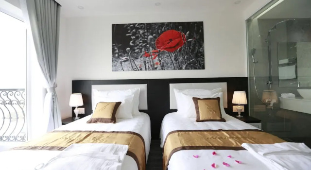 Двухместный номер Deluxe Golden Dragon Hotel