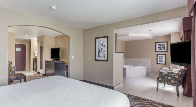 La Quinta Inn & Suites by Wyndham Meridian / Boise West