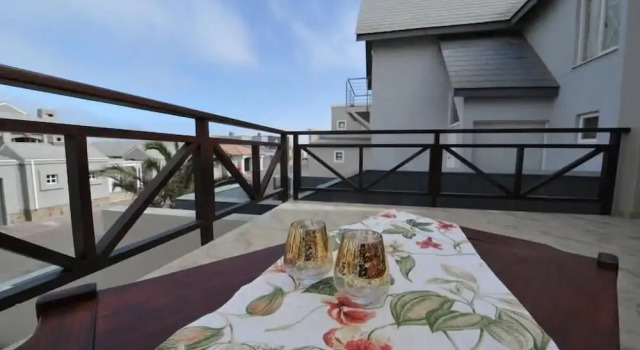 Camera Standard Blue Lily Langstrand Self Catering