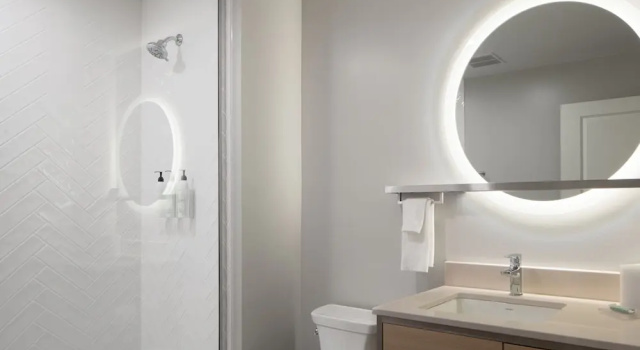 Люкс TownePlace Suites by Marriott Oshkosh