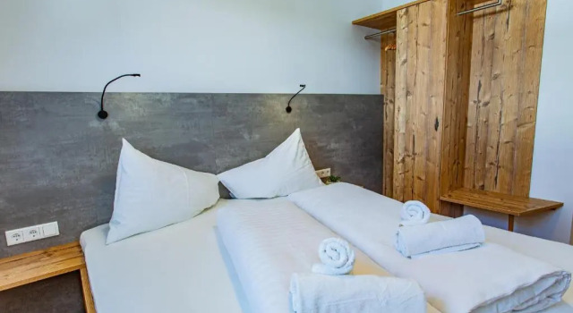 Happy Aich 3 by Alpenidyll Apartments, Rezerwuj Apartament Hotele w Aich z parkingiem, Parking