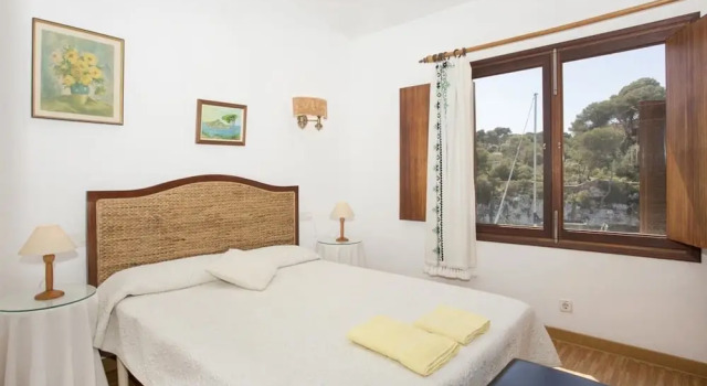 House - 2 Bedrooms with Sea views - 103213