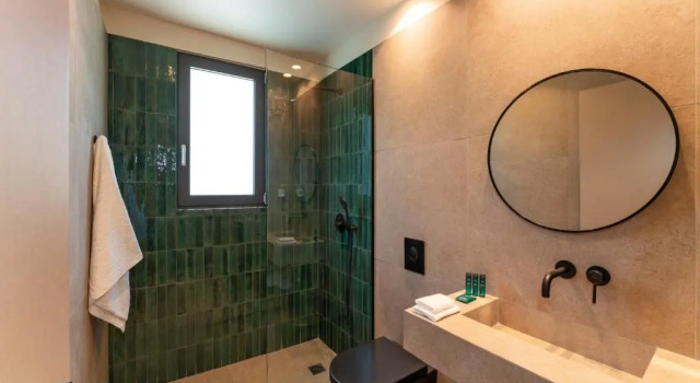 Полулюкс с балконом Mariette Rhodes Urban Suites