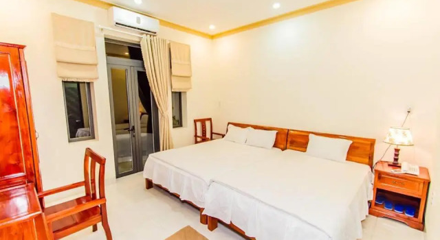 Номер Deluxe Lien Thong Hotel