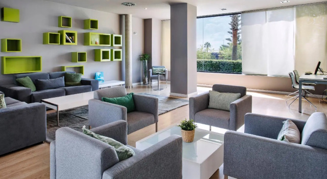 AZZ Valencia Táctica Hotel, Забронировать Отель Отели Патерна с бассейном, Бассейн