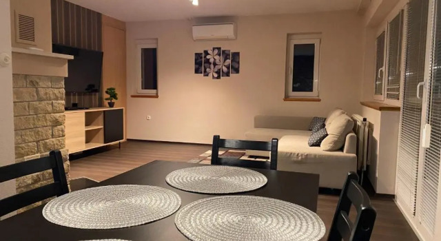 Green House Apartments, Book Lejlighed Hoteller i Western Transdanubia med parkering, Parkering