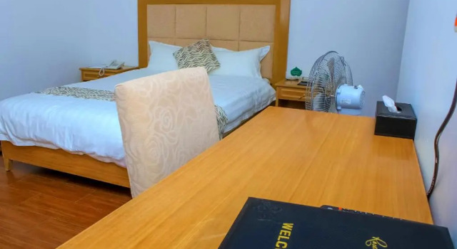Номер Standard Rosemary Courts Hotel