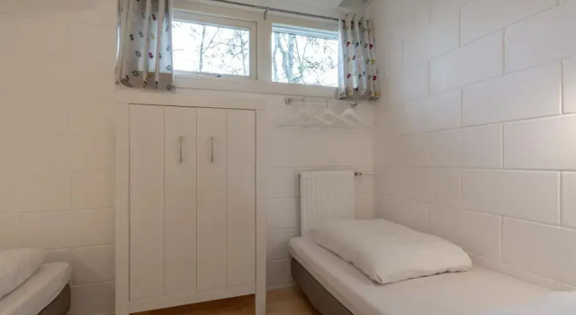 Коттедж Classic Comfortable Holiday Home in Sint Maartenszee