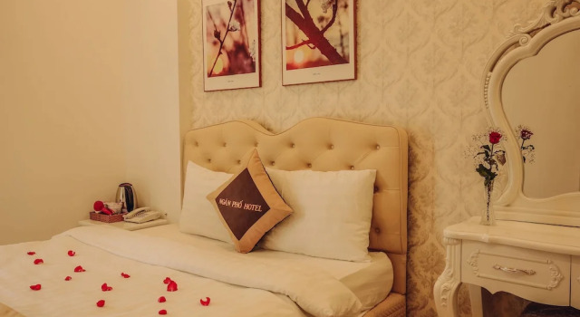 Duc Ninh Hotel, Book Hotel Da Lat Lam Dong