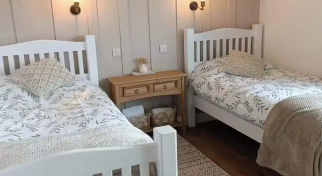 Коттедж 2-bed Coastal Cottage - Sleeps 4 - Pet Friendly