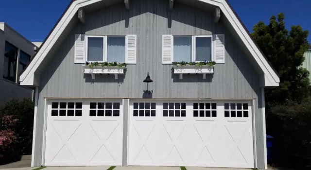 Beach oasis private entrance