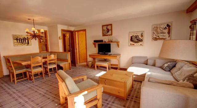 Chesa Munteratsch 2-Zimmerwohnung 102 Typ E, Book Hotel Silvaplana 