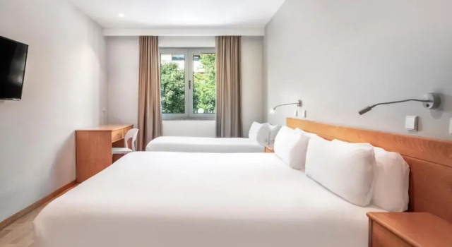 Семейный номер Standard B&B HOTEL Braga Lamacaes
