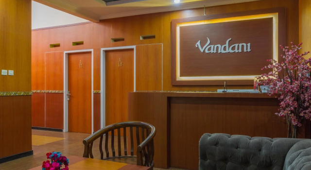RedDoorz Plus near IPDN, Book Hotel Cheap Hotels in Jatinangor