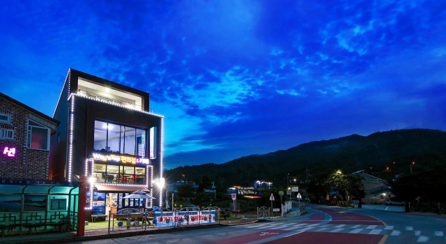 Samcheok Sol Beach Pension, Boek Hotel Hotels in Gangwon-Do met parkeren, Parkeren