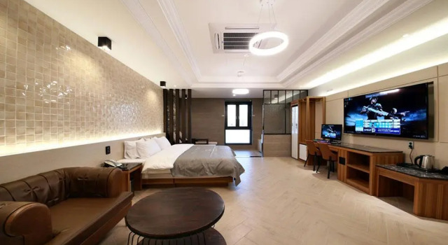 Люкс Gimpo Assem Hotel