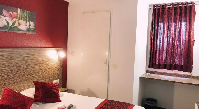 Akena Hotel Noyelles Godault, Varaa Hotelli  