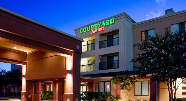 Courtyard by Marriott Bryan College Station, Buchen Sie Hotel Bryan Texas
