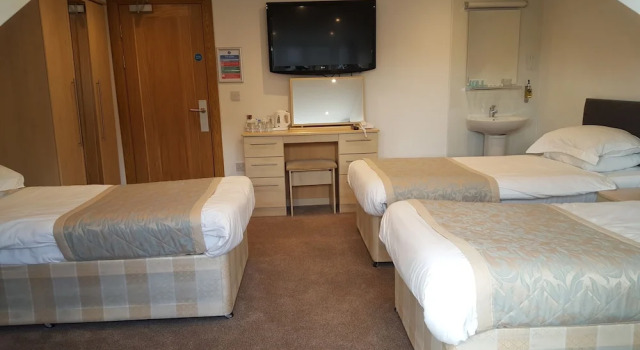 Трёхместный номер Standard McLays Guest House