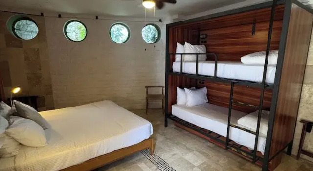 Четырёхместный семейный номер Standard Hotel Kupuri Sayulita