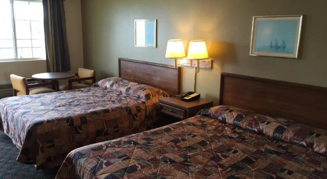 Четырёхместный номер Standard Relax Inn Marlin