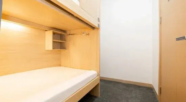 Кровать в общем номере (женский номер) The Qixi Youth Hostel (Shanghai Hongqiao Center Branch)