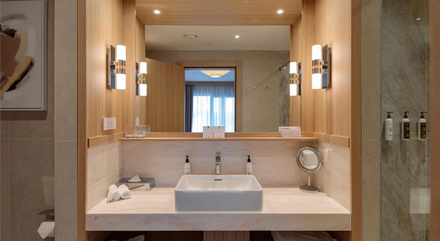 Семейный номер Deluxe Hotel Preko Ugljan Island, Curio Collection By Hilton